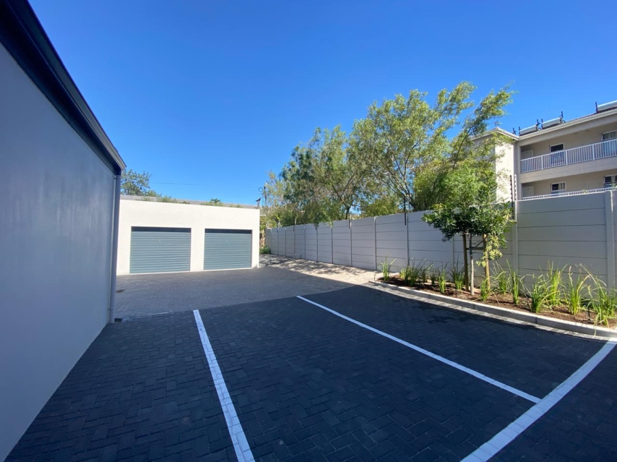 1 Bedroom Property for Sale in Table View Western Cape